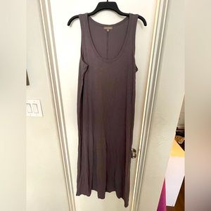 Sleeveless maxi dress